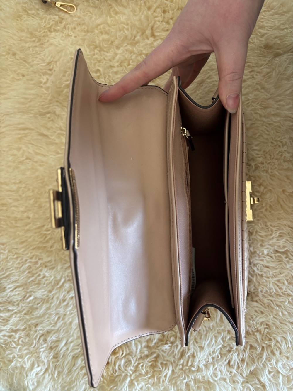 Elegant beige Quilted Top-Handle Women’s Bag - Picture 6 of 6